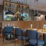 Radisson Blu Atlantic Hotel, Otel